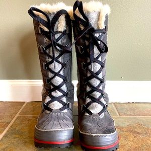 Sorel winter boots. Size 9
